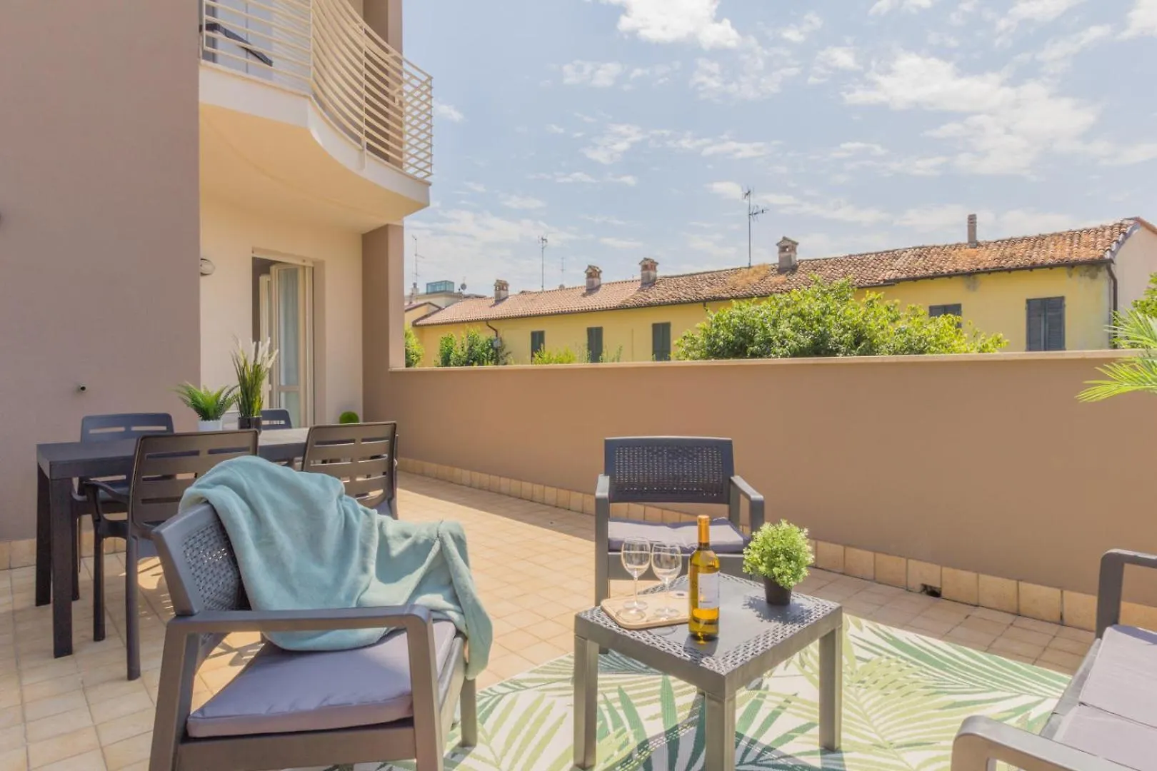 Crema, Terrazza, A Pochi Passi Dal Centro Citta Apartment Italy